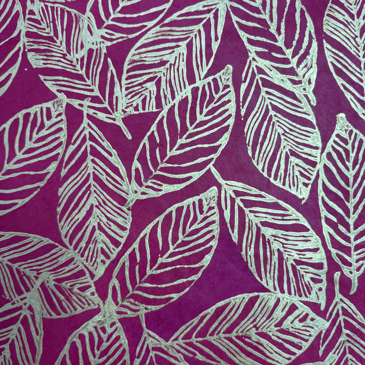 Papel Lokta Hojas Burdeos 50 x 70 cm 90Gr (Copia)